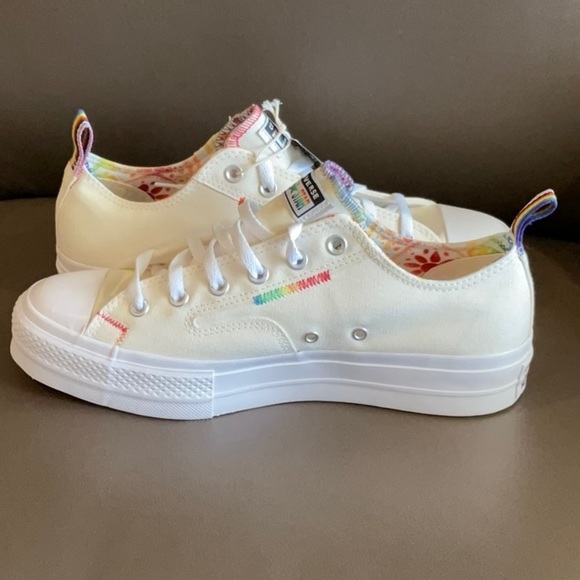 Converse Chuck Taylor All Star Lift Platform Low 'Pride' - Picture 5 of 11